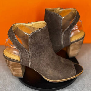 Lucky Brand Jubai Peep Ankle Leather Heels Boots Brown Open Toe‎ Size 8.5